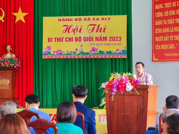PHAT BIEU HUYEN